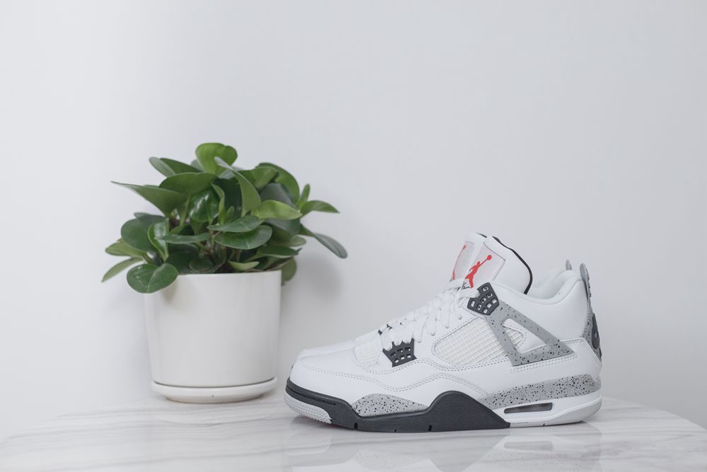 Air Jordan4 White cement